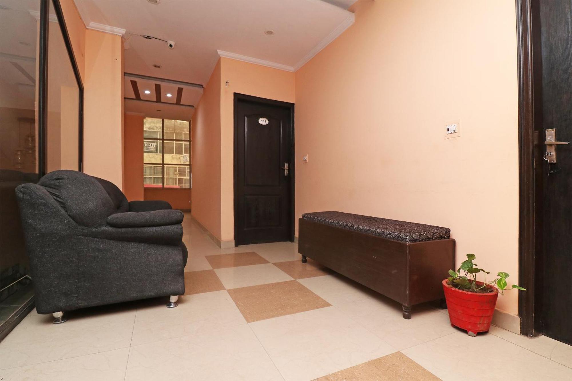 Hotel O Alpine Residency Faridabad Eksteriør bilde